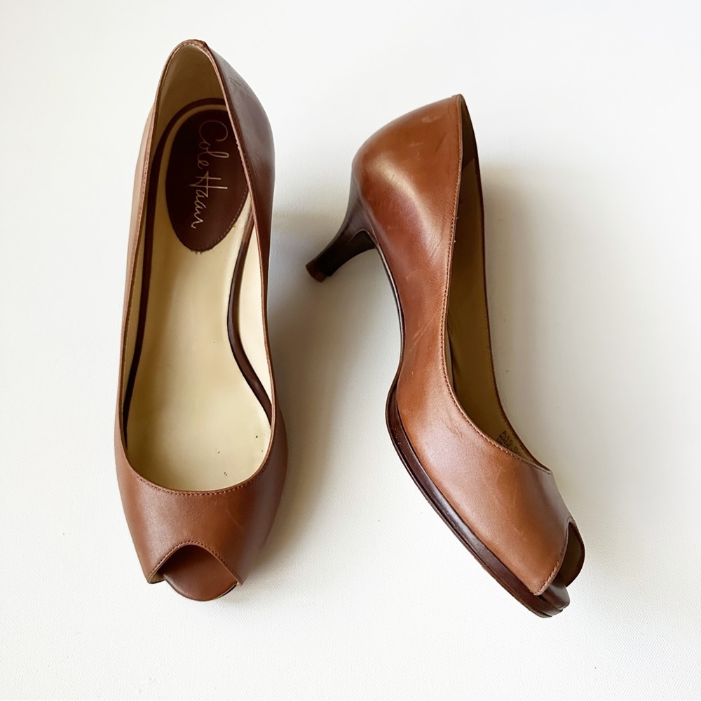 Cole Haan Peep Toe Kitten Heel Nike Air Pumps Caramel Brown 8.5